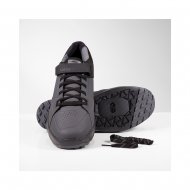 Chaussures VTT homme Endura MT500 Burner Pédales automatiques Noir chez Mondovélo Chambéry Annecy Grenoble Rumilly