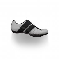 Chaussures route gravel homme Fizik Terra Powerstrap X4 Light Grey/Black chez Mondovélo Chambéry Annecy Grenoble Rumilly