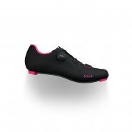Chaussures route homme Fizik Tempo Overcurve R5 Black/Pink Fluo chez Mondovélo Chambéry Annecy Grenoble Rumilly